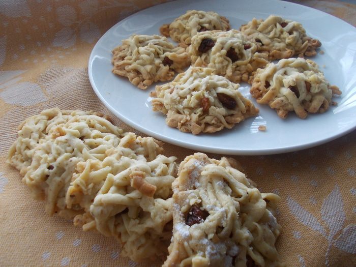 Песочное печенье с сухофруктами