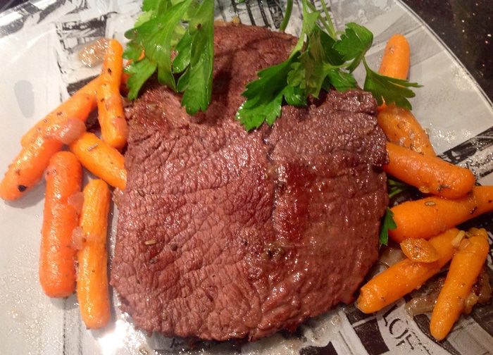 Говядина, тушенная с морковью