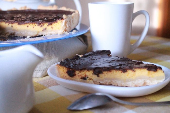 Тыквенный пирог с риккотой и шоколадной глазурью