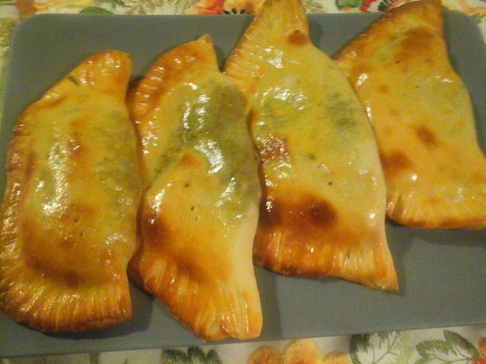 Кальцоне или эмпанадас (Calzone o empanada)