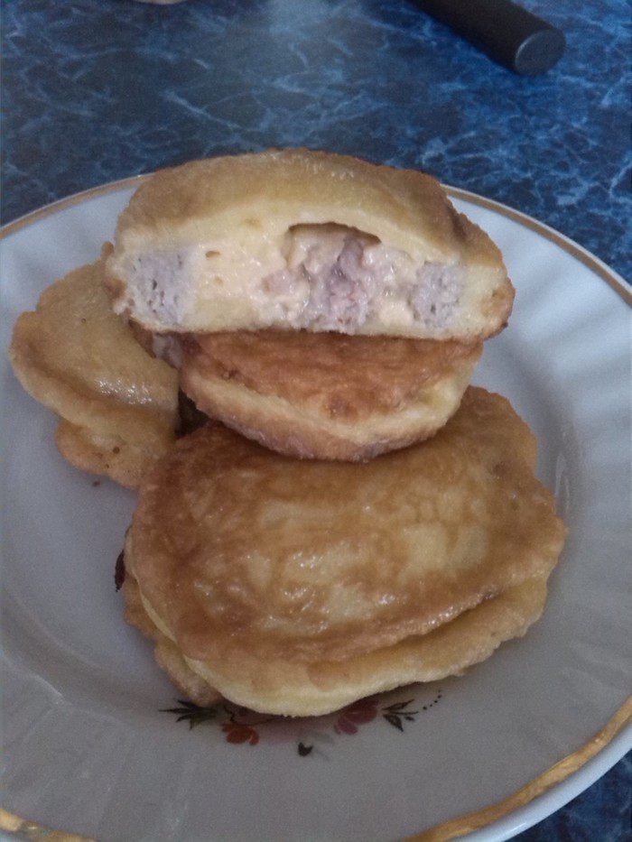 Мясной рулет в кляре