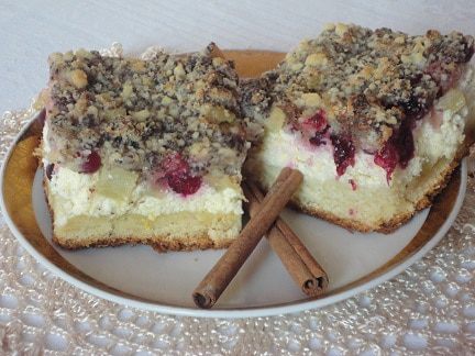 Обсыпной пирог с ревенем