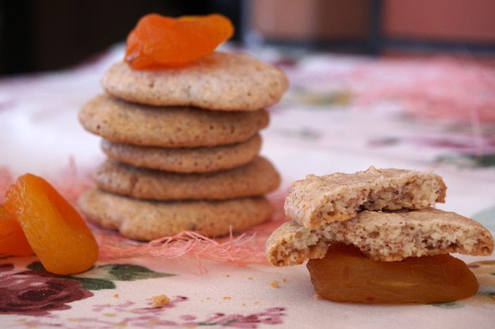 Миндальное печенье с курагой