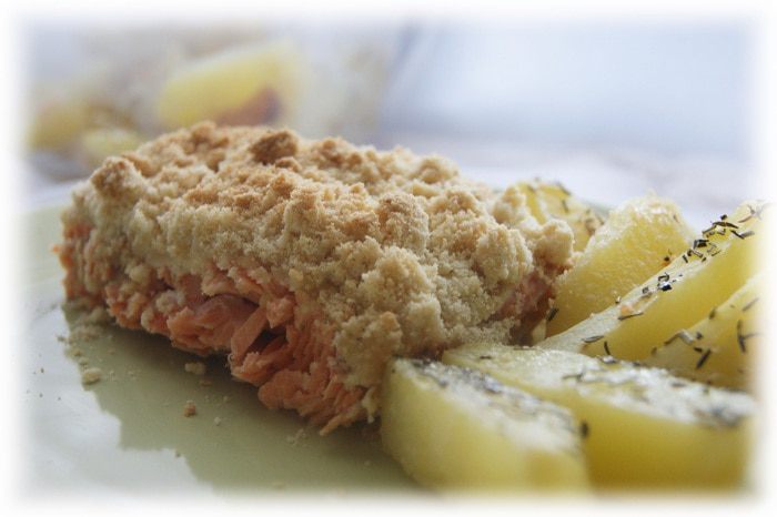 Лососевый крамбл