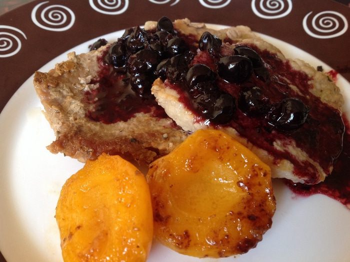 Свинина с соусом из черной смородины