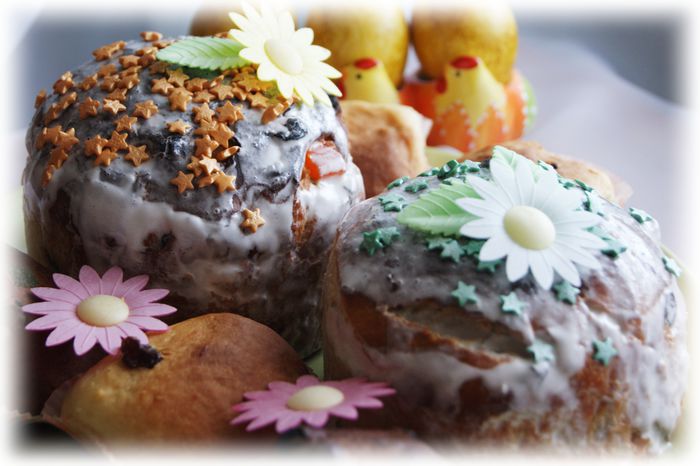 Традиционный кулич на сметане