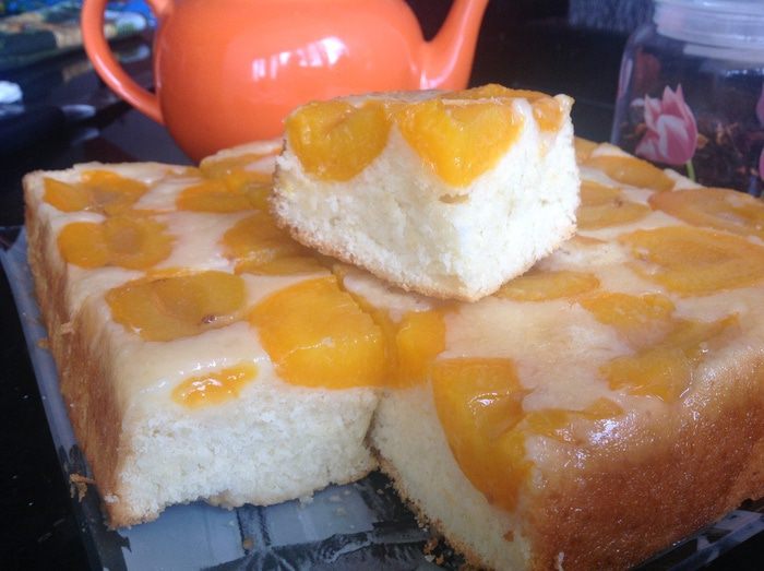 Абрикосовый пирог-перевертыш