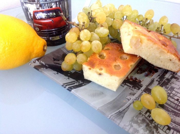 Пирог с виноградом