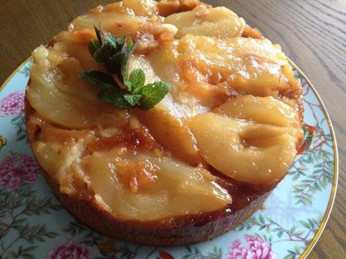Татен с грушами 