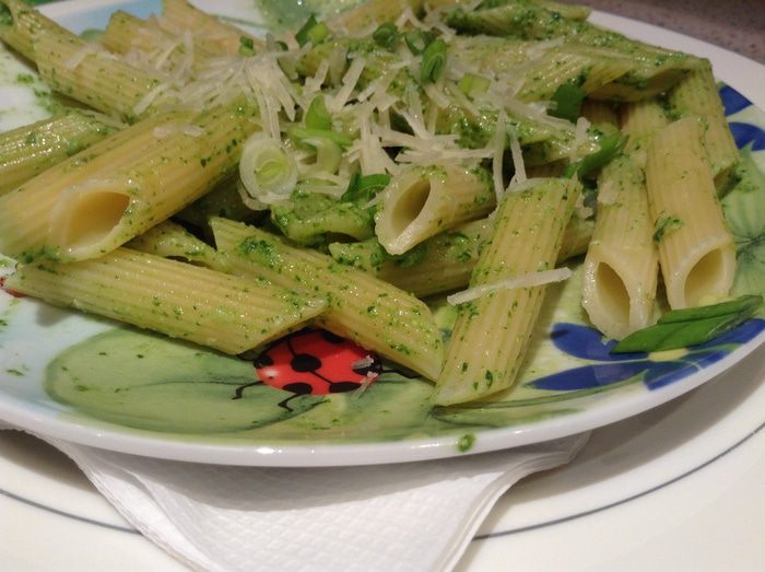 Пенне с соусом песто из руколы