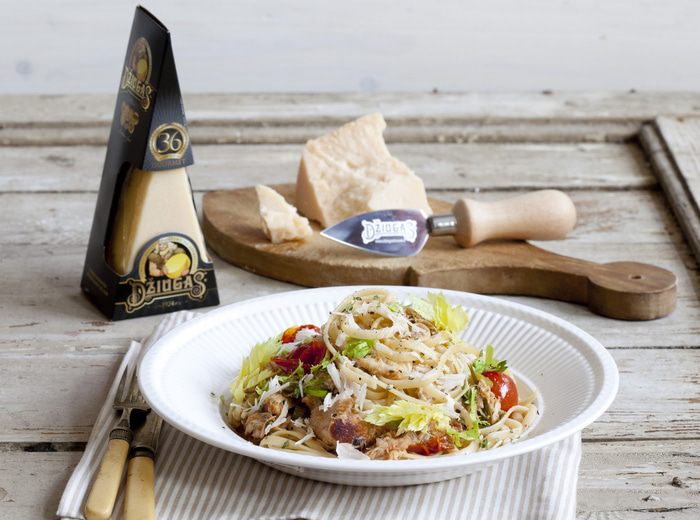 Рагу из кролика с пастой и сыром