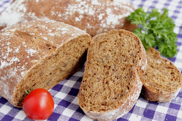 Хлебцы с цельнозерновой мукой и солодом