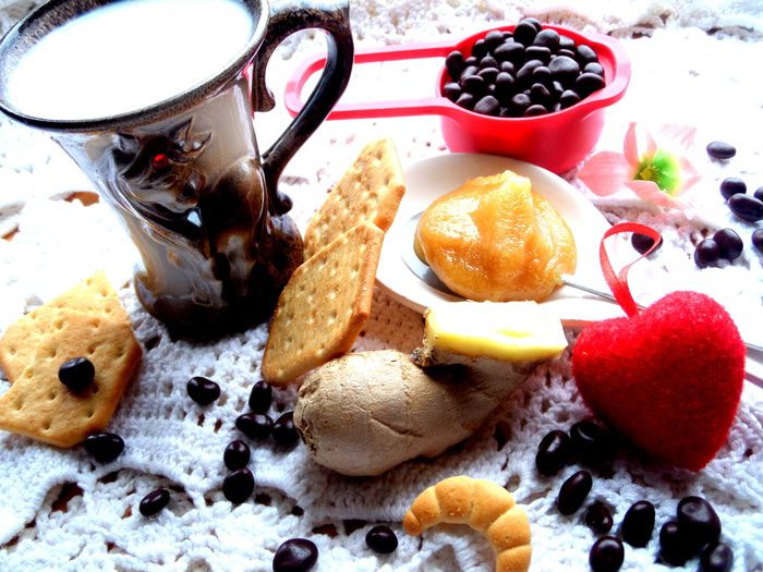 Согревающее молоко с пряностями