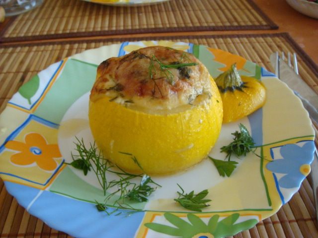 Фаршированные круглые кабачки 