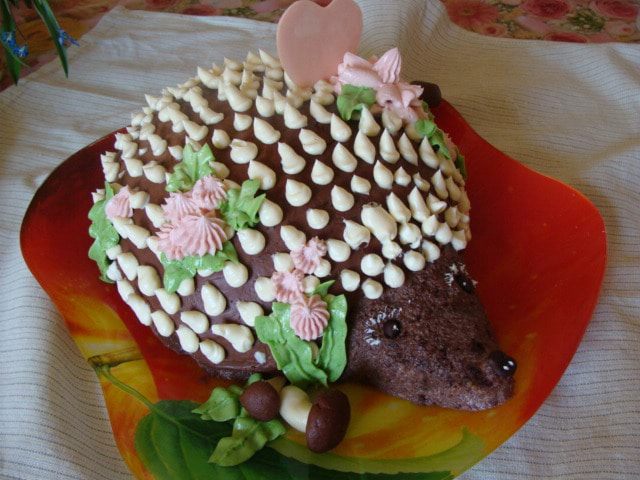 Медово-шоколадный торт "Ежик" с ананасом