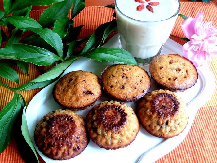 Кексы-маннички с творогом и бананом