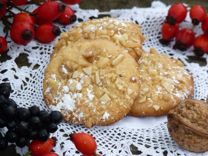 Быстрое итальянское печенье с орешками